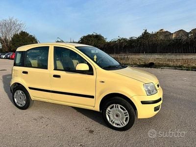 Begagnad Fiat Panda Dynamic 60 HK (44 kW) 2010 Gul Halvkombi