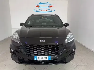Usata Ford Kuga 152 CV (111 kW) 2021 Nero SUV