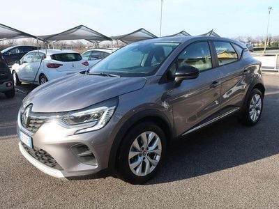 Usata Renault Captur Business 116 CV (85 kW) 2021 Grigio cassiopea SUV
