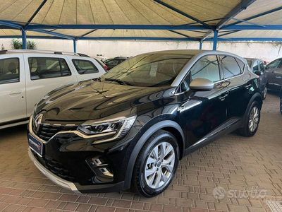 usata Renault Captur Plug-in Hybrid E-Tech 160 CV Intens