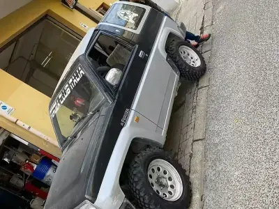 Usata Daihatsu Feroza 86 CV (63 kW) 1991 Nero SUV