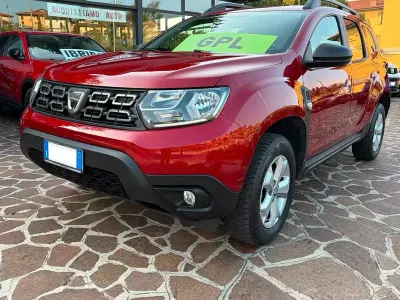 Usata Dacia Duster Comfort 101 CV (74 kW) 2021 Rosso SUV