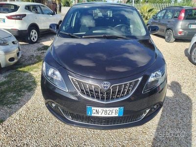 Usata Lancia Ypsilon S 69 CV (50 kW) 2023 Nero Utilitaria