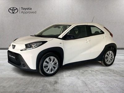 Usata Toyota Aygo X Active 72 CV (52 kW) 2022 Bianco SUV