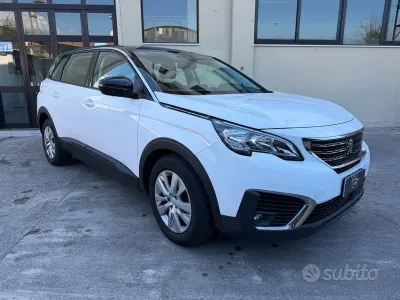 Usata Peugeot 5008 Allure 131 CV (96 kW) 2019 Bianco SUV