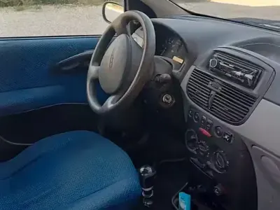 Usata Fiat Punto 60 CV (44 kW) 2000 Bianco Utilitaria