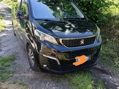 Usata Peugeot Traveller Business-Line 131 CV (96 kW) 2017 Monovolume