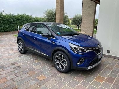 Usata Renault Captur Techno 73 CV (53 kW) 2023 Blu/azzurro SUV