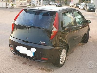 Usata Fiat Punto 80 CV (58 kW) 2001 Utilitaria