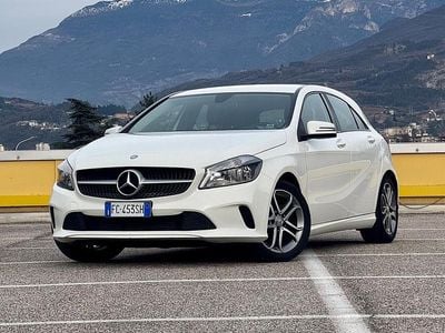 Usata Mercedes A180 Premium 122 CV (89 kW) 2016 Bianco Berlina