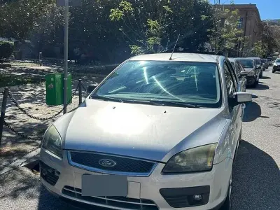 Usata Ford Focus 90 CV (66 kW) 2007 Grigio Berlina