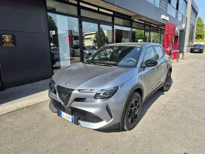 Usata Alfa Romeo Junior 136 CV (100 kW) 2025 Grigio SUV