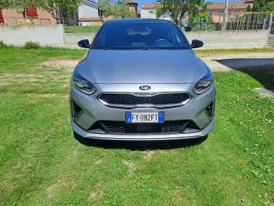 Usata Kia ProCeed GT-Line 136 CV (100 kW) 2020 Grigio Station wagon