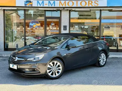 Usata Opel Cascada S 120 CV (88 kW) 2013 Grigio Cabrio
