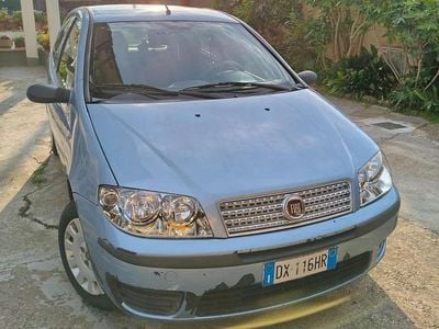 Usata Fiat Punto Active 60 CV (44 kW) 2009 Blu/azzurro Utilitaria