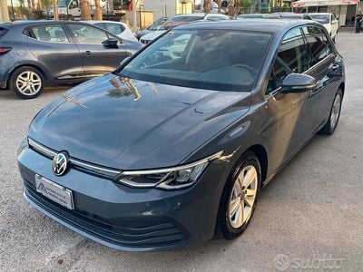 Brugt VW Golf VII Style 116 HK (85 kW) 2021 Grå Hatchback