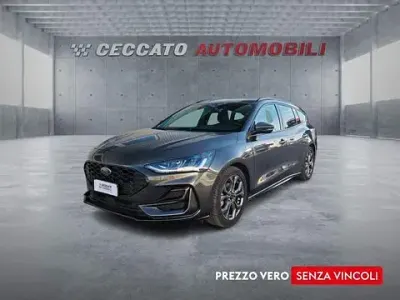 Usata Ford Focus ST-Line 116 CV (85 kW) 2023 Grigio Station wagon