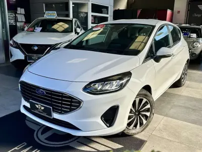 Usata Ford Fiesta Titanium 125 CV (91 kW) 2022 Pastello frozen white Utilitaria