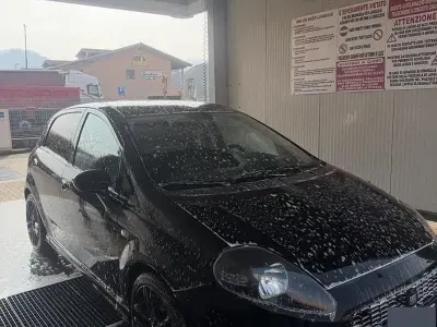 Usata Fiat Grande Punto Sport 90 CV (66 kW) 2007 Nero Utilitaria