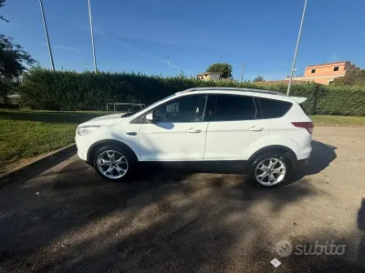 Occasion Ford Kuga 163 ch (119 kW) 2013 Blanc SUV