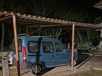 Käytetty Renault Kangoo Privilege 75 HP (55 kW) 2003 Tila-auto
