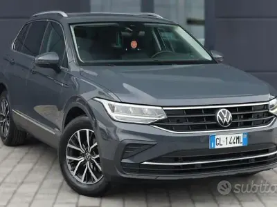 Usata VW Tiguan Life 150 CV (110 kW) 2022 Grigio SUV