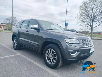 Usata Jeep Grand Cherokee Laredo 190 CV (139 kW) 2014 Grigio SUV