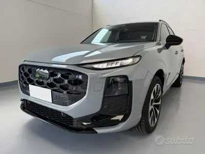 Nuova Audi Q3 S-Line 150 CV (110 kW) 2026 Grigio freccia SUV