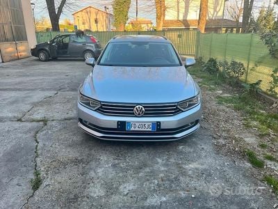 Usata VW Passat 150 CV (110 kW) 2016 Grigio Station wagon