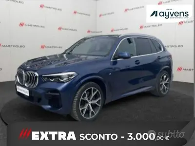 Usata BMW X5 M Sport 231 CV (169 kW) 2022 Blu/azzurro SUV