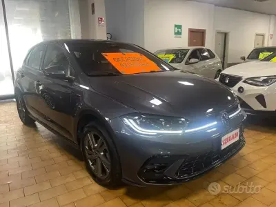 Usata VW Polo R-line 95 CV (69 kW) 2022 Smoky grey / metallizzato Utilitaria
