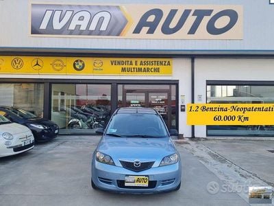 Usata Mazda 2 75 CV (55 kW) 2006 Blu Monovolume