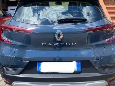 Usata Renault Captur 91 CV (66 kW) 2023 Blu SUV