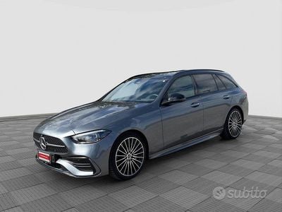 Usata Mercedes C300e Premium Plus 265 CV (194 kW) 2023 Grigio Station wagon