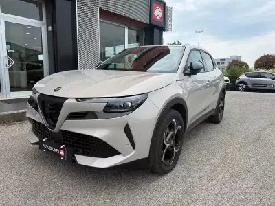 Usata Alfa Romeo GT Junior Edizione Speciale 136 CV (100 kW) 2025 Bianco SUV