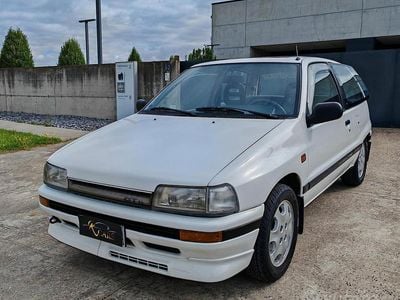 Usata Daihatsu Charade 104 CV (76 kW) 1988 Bianco Utilitaria