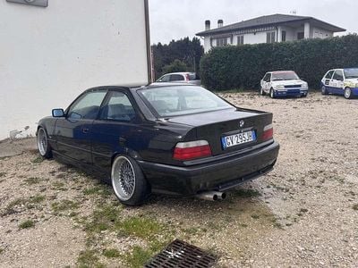 Usata BMW 320 150 CV (110 kW) 1992 Coupé