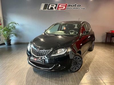 Usata Lancia Ypsilon Gold 69 CV (50 kW) 2021 Nero Utilitaria
