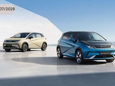 Nuova BYD Dolphin Design 64 kW (88 CV) 2025 Argento Utilitaria