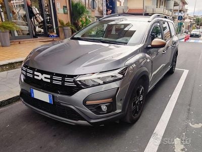 Usata Dacia Jogger Extreme 101 CV (74 kW) 2023 Grigio Monovolume