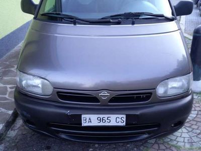 usata Nissan Serena 2.3d LX