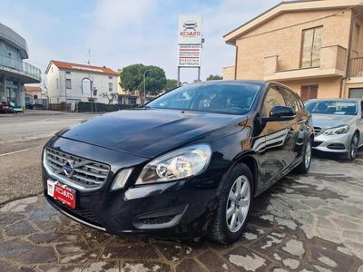 usata Volvo V60 D2 1.6