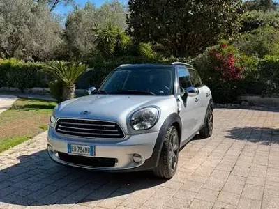 Usata Mini Cooper D Countryman 111 CV (81 kW) 2014 Grigio SUV
