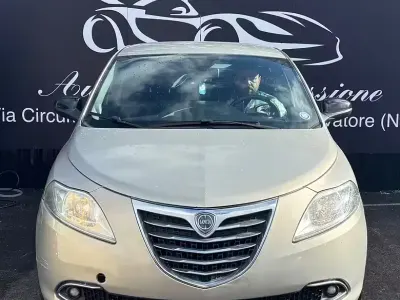 Gebraucht Lancia Ypsilon S 95 PS (69 kW) 2012 Braun Kleinwagen