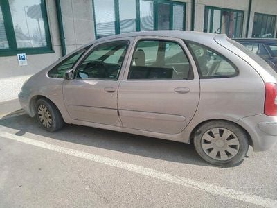 Usata Citroën Xsara Picasso 2004 Grigio Monovolume