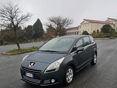 Usata Peugeot 5008 111 CV (81 kW) 2011 Grigio Monovolume