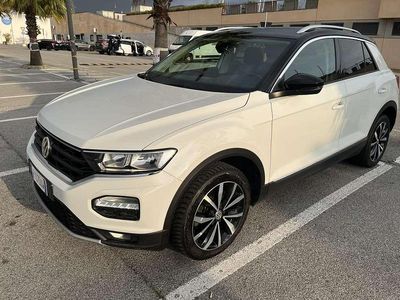 Usata VW T-Roc Style 150 CV (110 kW) 2019 Bianco SUV