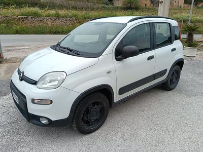 Usata Fiat Panda 4x4 S 95 CV (69 kW) 2017 Bianco Utilitaria