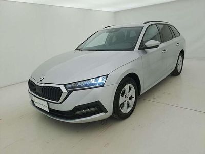 Usata Skoda Octavia Executive 116 CV (85 kW) 2022 Argento Station wagon