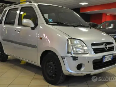 Usata Opel Agila Enjoy 60 CV (44 kW) 2006 Grigio Monovolume
